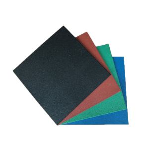 Gummimatte Spielturm